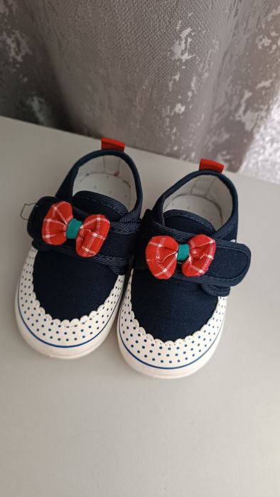 Дитячі кросівки,кеди