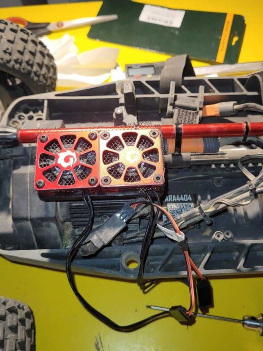 Adapter chłodzenia 1x30mm do 2x40mm Arrma, Traxxas, Losi, HPI