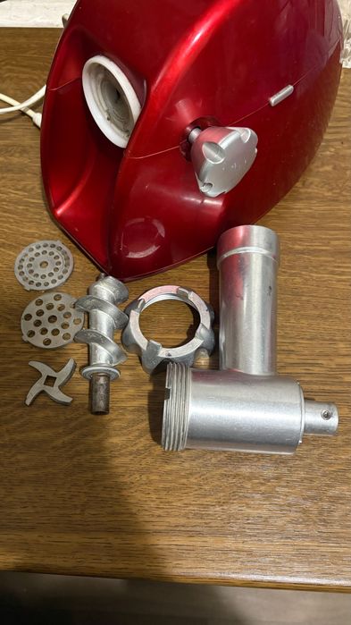 М'ясорубка електрична MAGIO MG-260