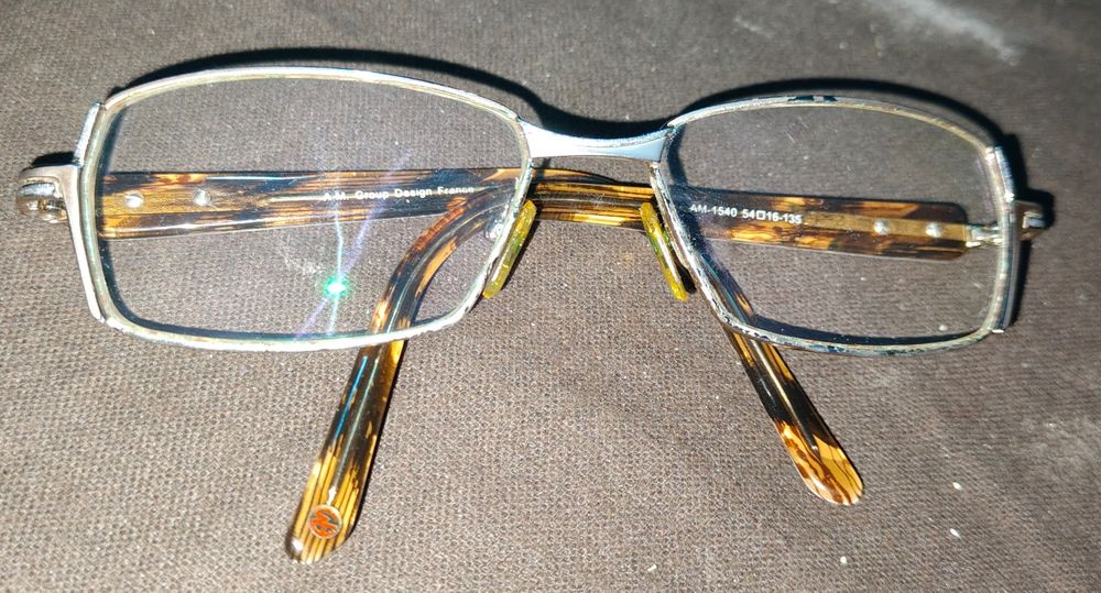 sprzedam pudełko+okulary+4 D