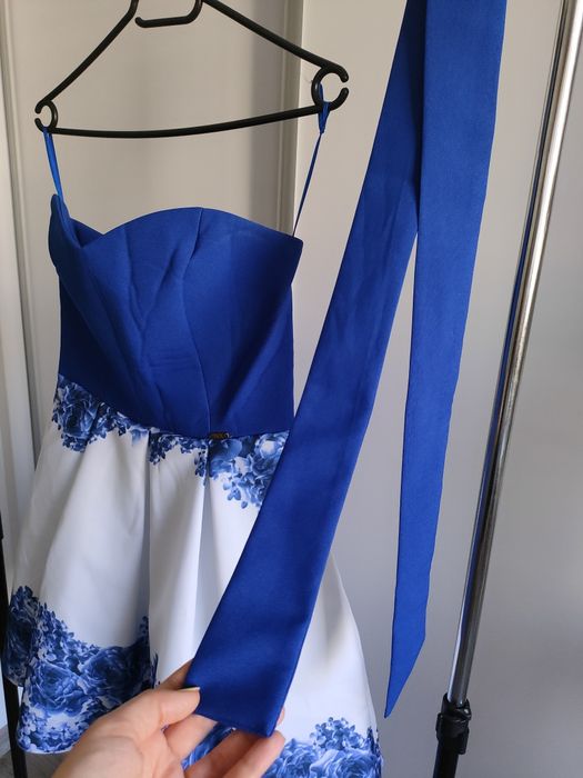 Piękna Sukienka 36/38