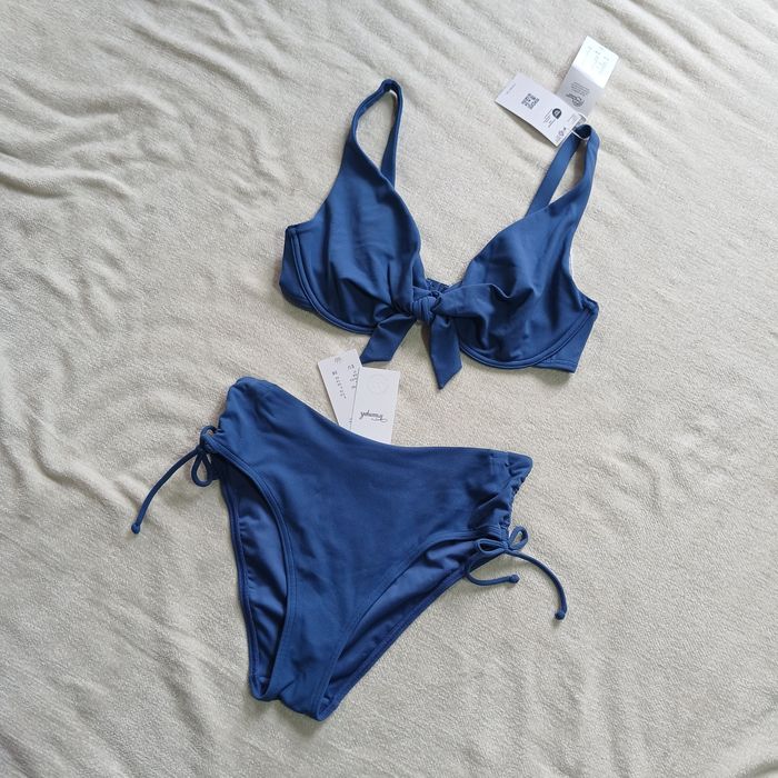 Kostium kąpielowy Triumoh 38D 75D 75E niebieski summer glow W sd majtki summer glow maxi sd