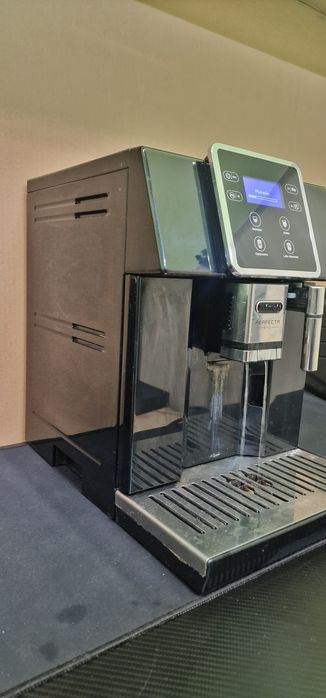 Ekspress do kawy DeLonghi Perfecta Evo