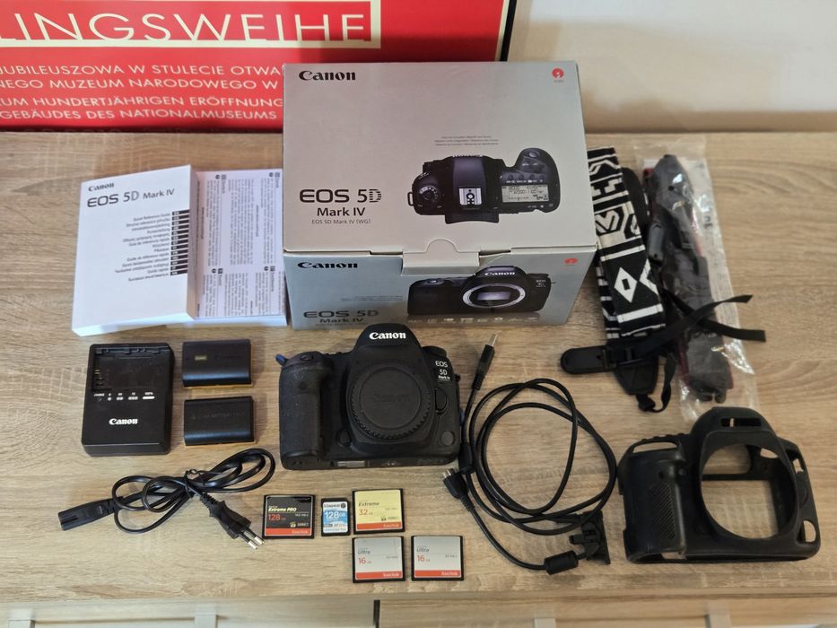 Canon 5D Mark IV body, przebieg 22943. Stan idealny.