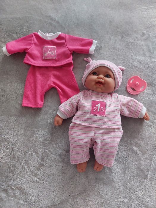 Boneca com acessórios