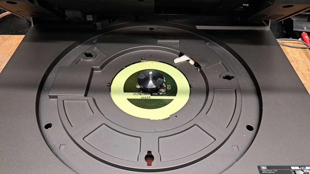 Gramofon Technics SL-QL5