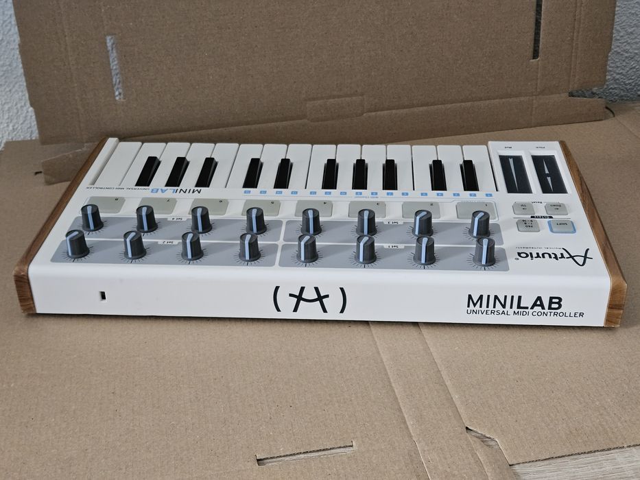 Arturia Mini Lab klawiatura sterująca