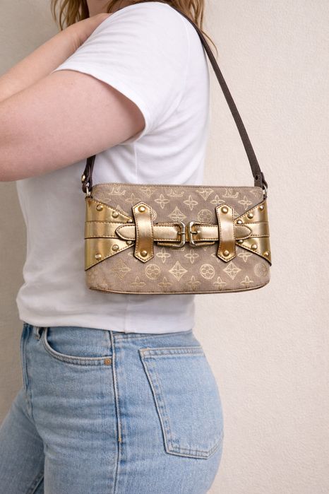 Louis Vuitton Złota mała torebka na ramię | skórzane wnętrze | używana