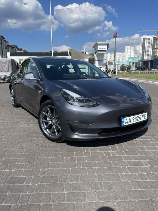 Європа!!! - не бита, не фарбована!
5YJ3E7EBXKF339130
Продам авто в дуже гарному стані!
По автомобілю нічого робити не треба. 5000км назад поміняні сайлентблоки. Тому ніяких зауважень нема. По комплектації підігріви сидінь. Круїзи, автопілоти. Автопаркування.
Камери 360. Контроль смуги, допомога для
уникнення зіткнення. Повний привід, тому їде дуже бодро. Авто для міста саме те що треба.
Ніяких вкладень не потребує. Сів, і погнав