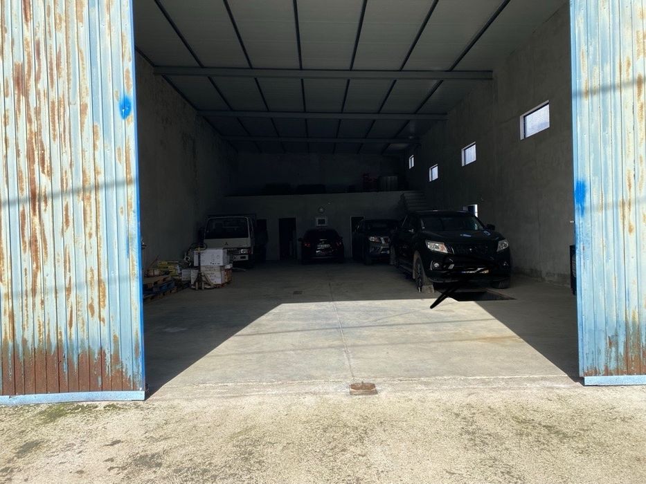Casao/Armazem 450mt2 area total… VENDO OU TROCO