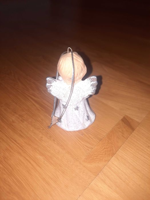Aniołek z dzwoneczkiem