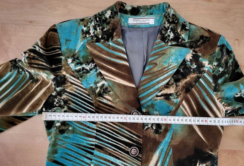 Żakiet włoski z tkaniny welurowej