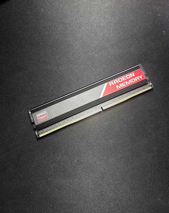 Radeon Memory DDR4 8GB 2400MHz