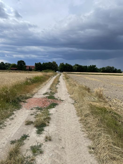 Dzialka budowlana w Niemilu na uboczu cicha okolica