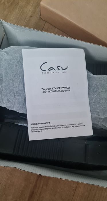 Skórzane półbuty firmy Casu