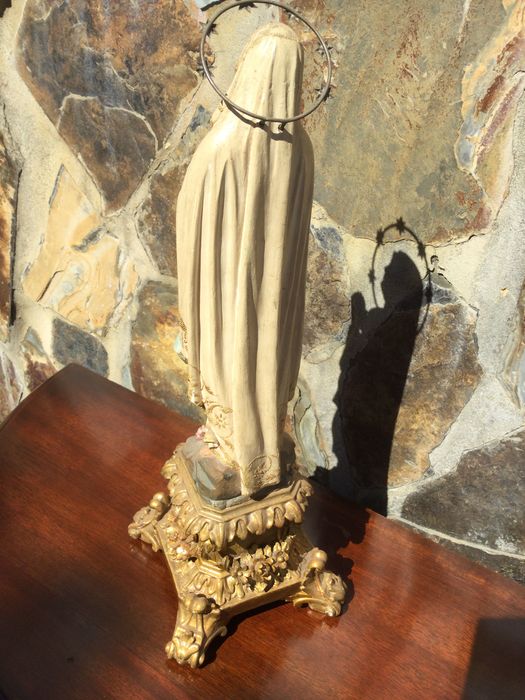 Nossa Senhora em madeira séc XIX olhos de vidro 51 cm Arte Sácra