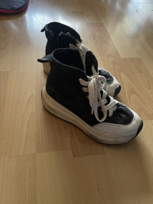 Ботинки zara на девочку в идеальном состоянии