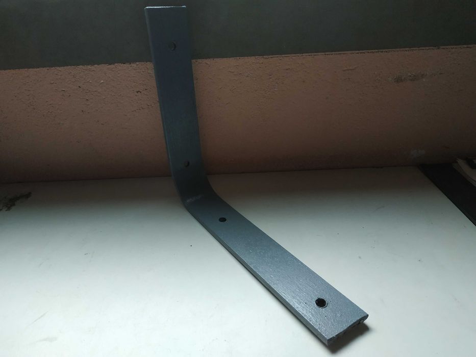 Wspornik schodów i balustard (240x200x5mm)