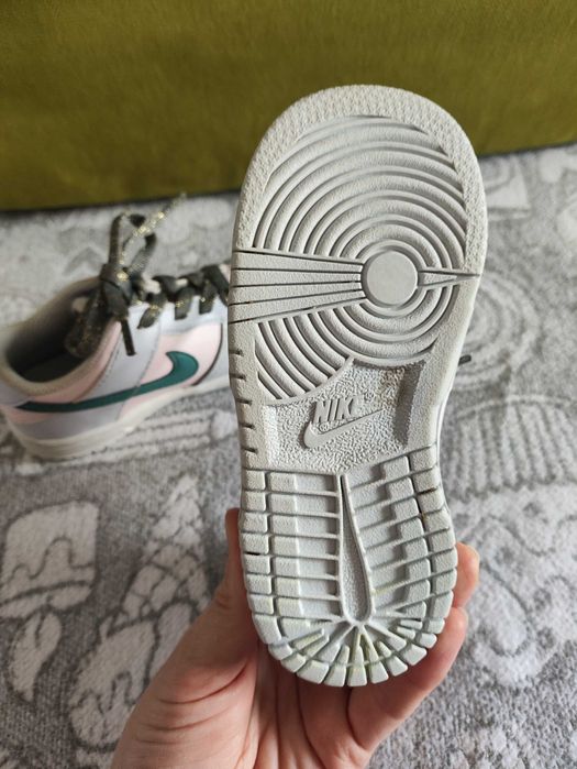 Шкіряні дитячі кросівки Nike