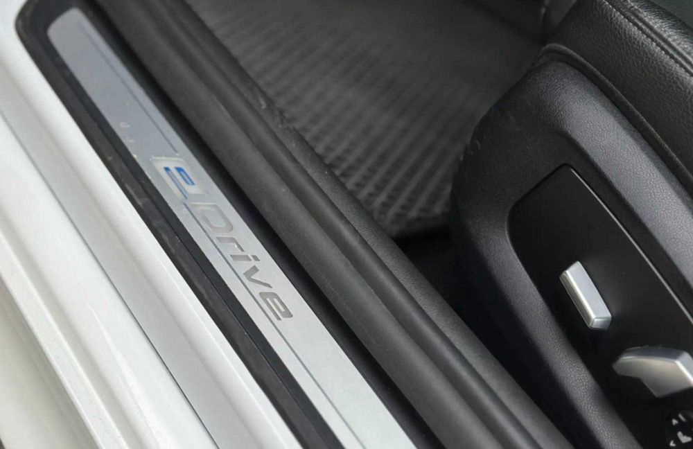 BMW 530e Xdrive 2017рік