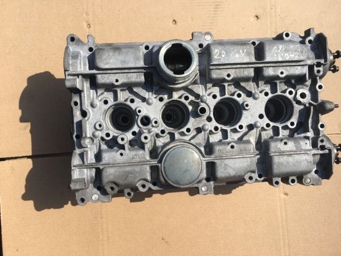 Głowic Volvo v40 s40 Renault Laguna 1.8 2.0 16v