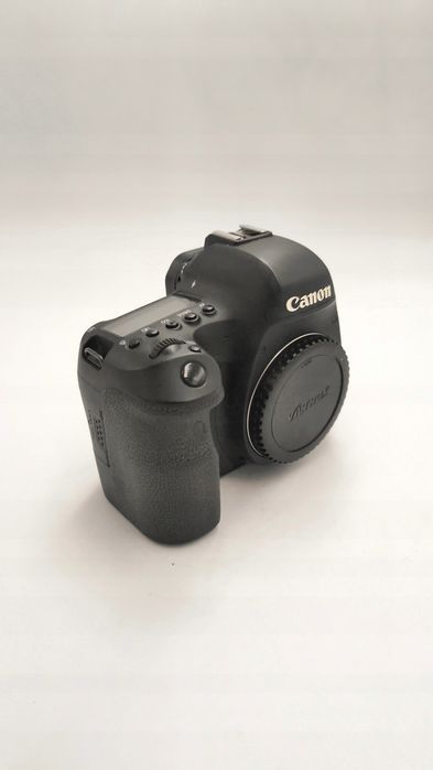 Lustrzanka Canon 6D Mark II korpus 65300 zdjęć zadbany