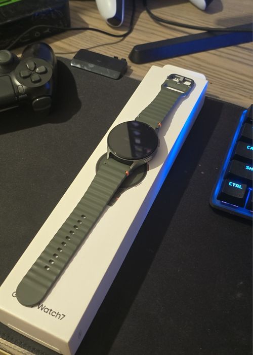 Samsung Galaxy Watch 7.  44mm