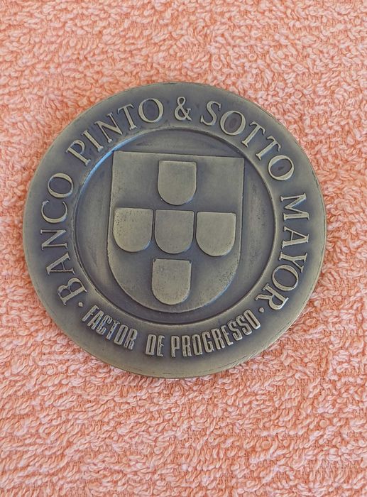Medalha Bronze Pinto & Sotto Mayor – S. Mamede 1955-1980 – RARA