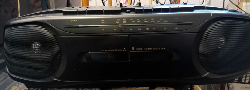Магнітоли Philihs AZ 1050 з блютуз та Siemens RM 954