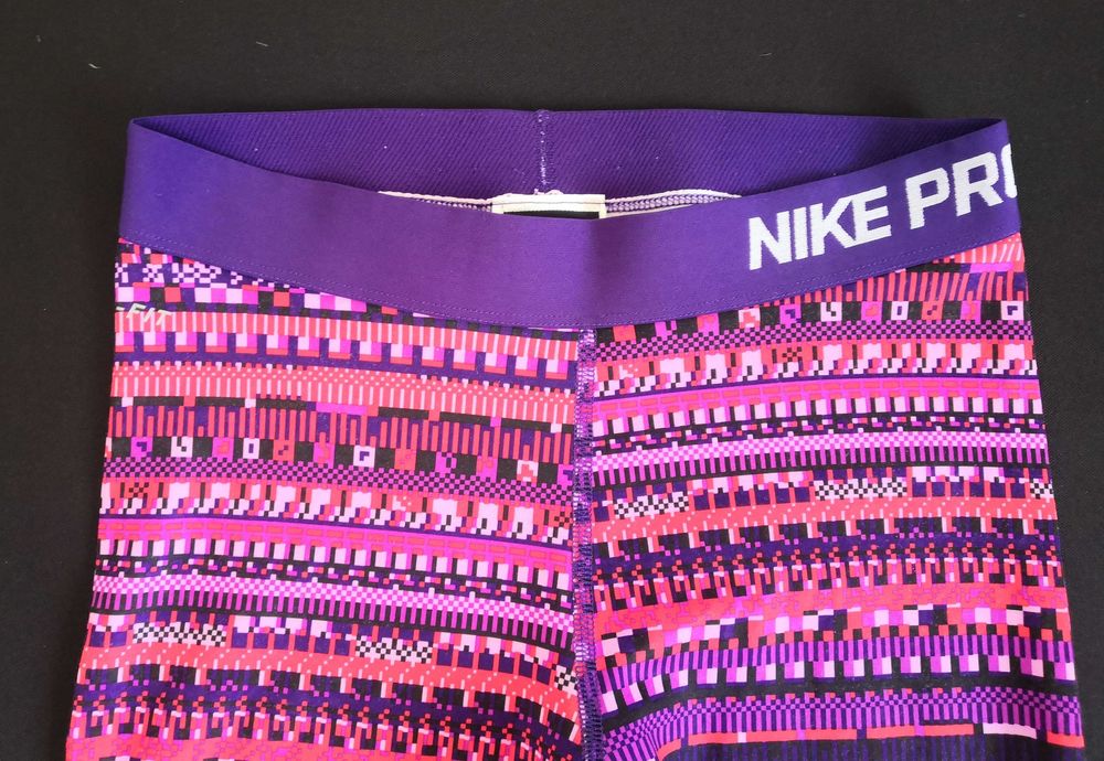 Damskie legginsy Nike Pro Dri Fit. Rozmiar S