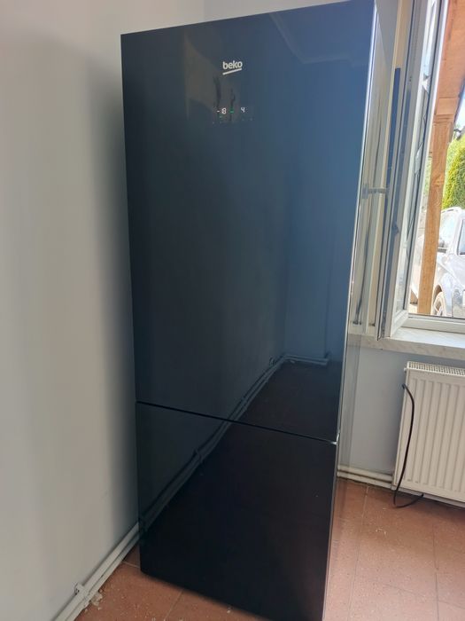 Czarne Szkło lodówka Beko