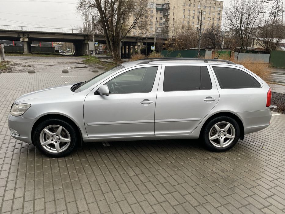 Skoda Octavia A5 2013 рік 2.0 дизель 6 ступка