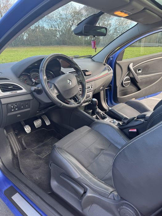 Renault Mégane Coupé GT Line 1.5 dCi – 2012