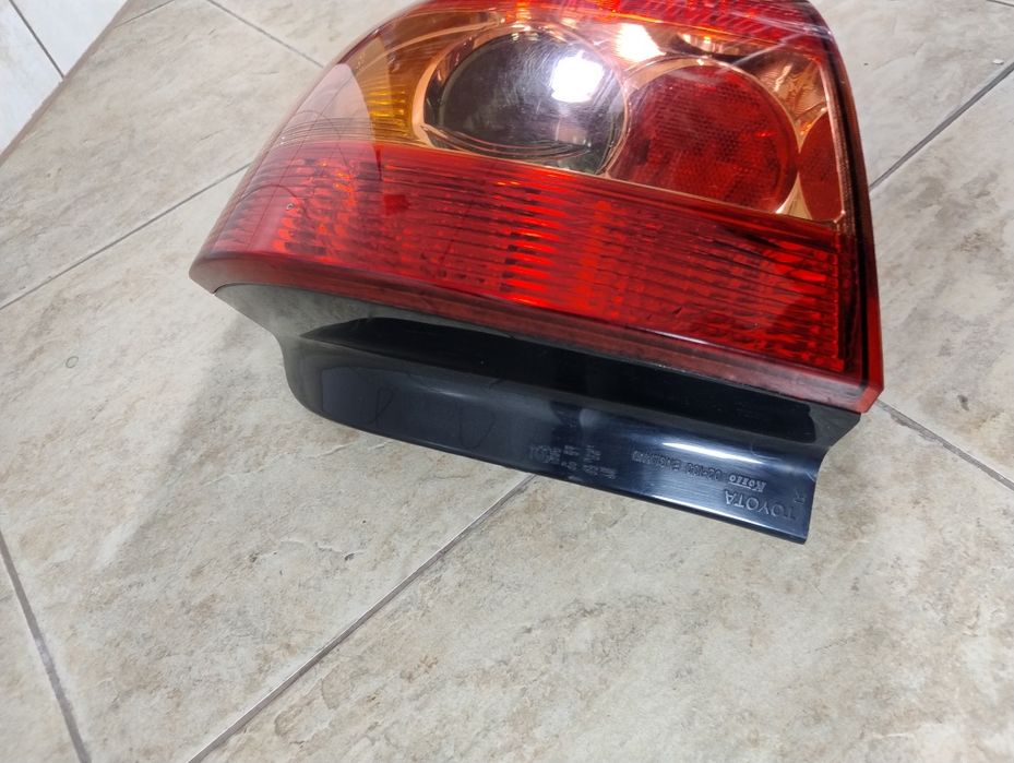 Toyota Corolla e12 HB 3D lampa prawy tył 04-06 lift wysyłka olx