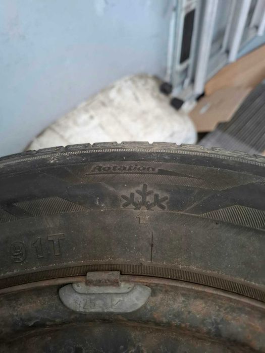 Felgi stalowe z oponami zimowymi 195/65/R15  5x112