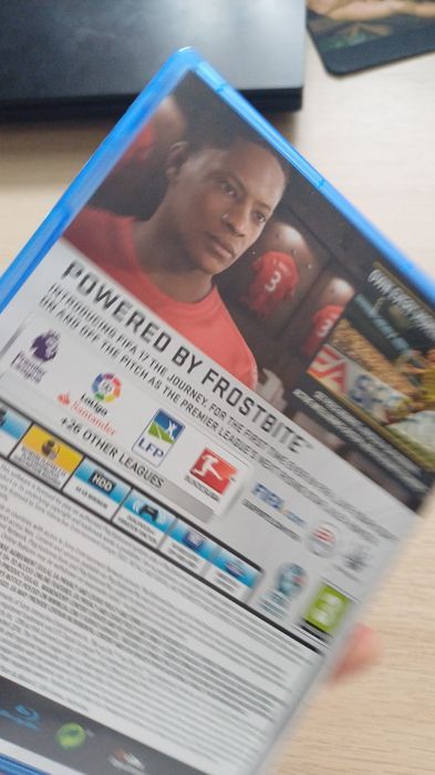 Fifa 17 ps4 gra .