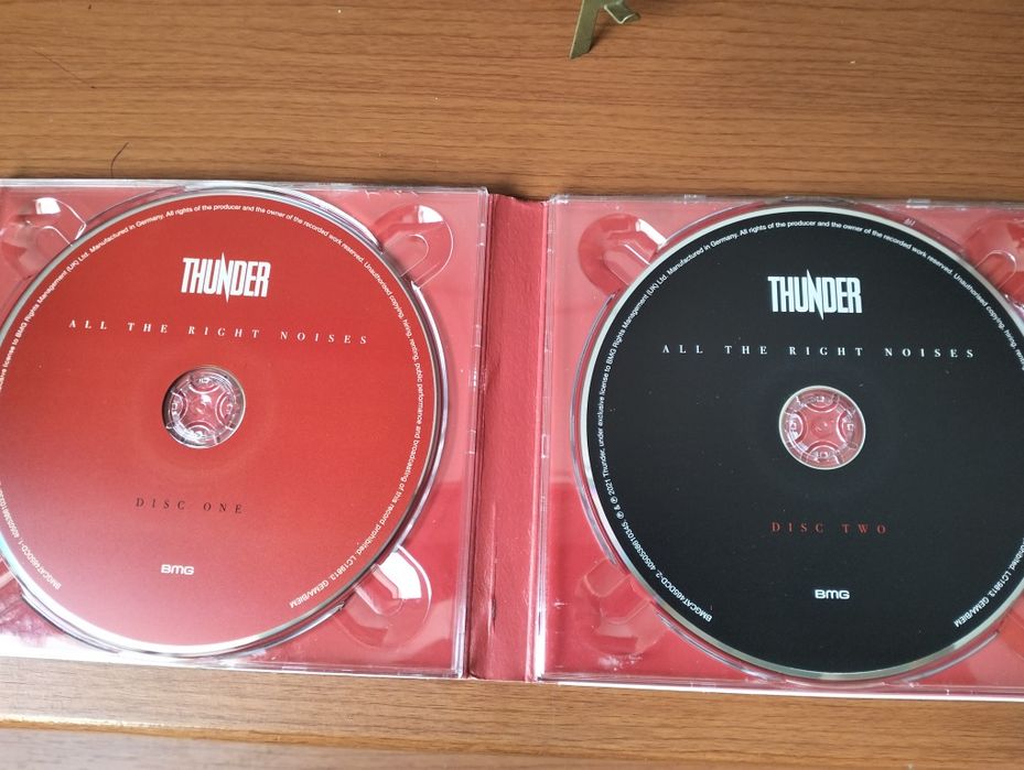 CD duplo + DVD Thunder
