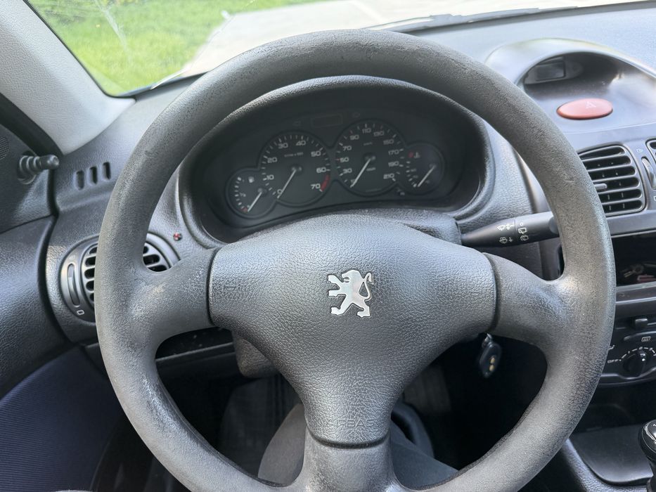 Peugeot 206 1.1 2001r.