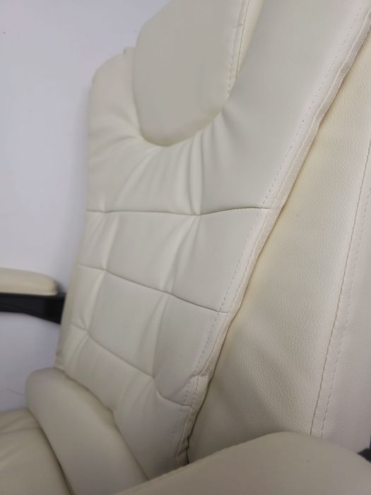 Fotel obrotowy biurowy z podnóżkiem kremowy regulowany