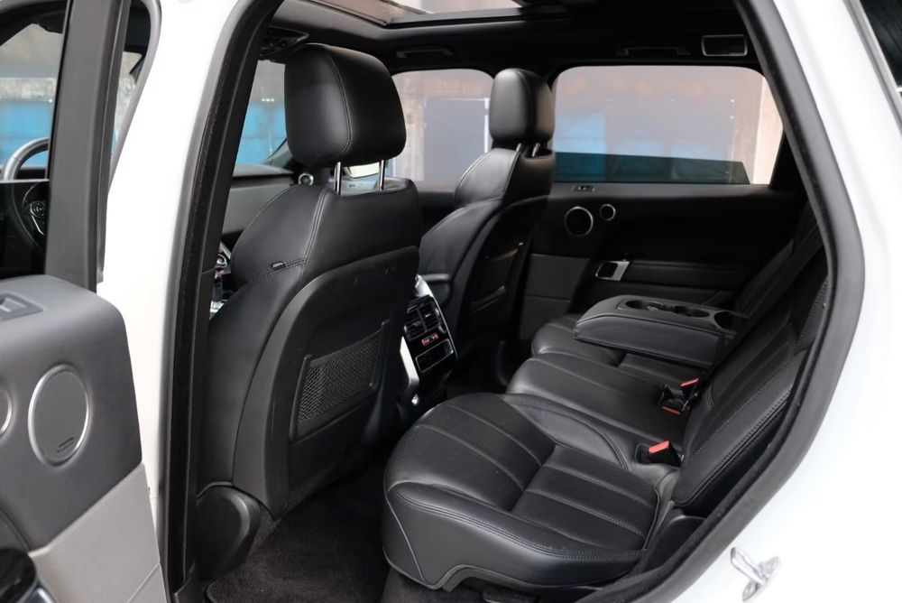 Land Rover Range Rover Sport 3.0 TDV6 HSE