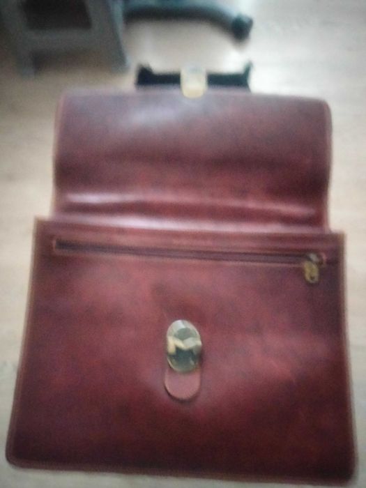 Портфель шкіряний , новий