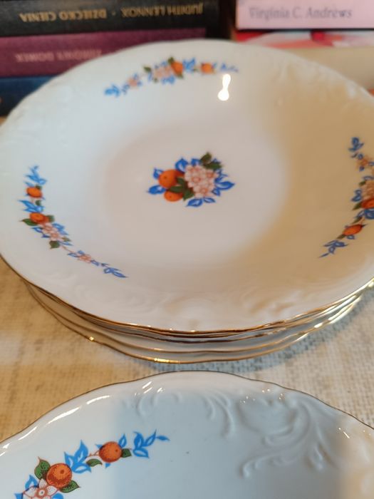 Zestaw talerzy porcelana Wałbrzych lata 50 te