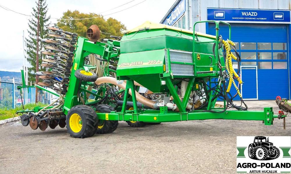 Сеялка JOHN DEERE 740A - 2008 год - 6 M