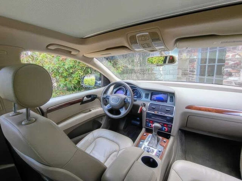 Audi Q7      2014