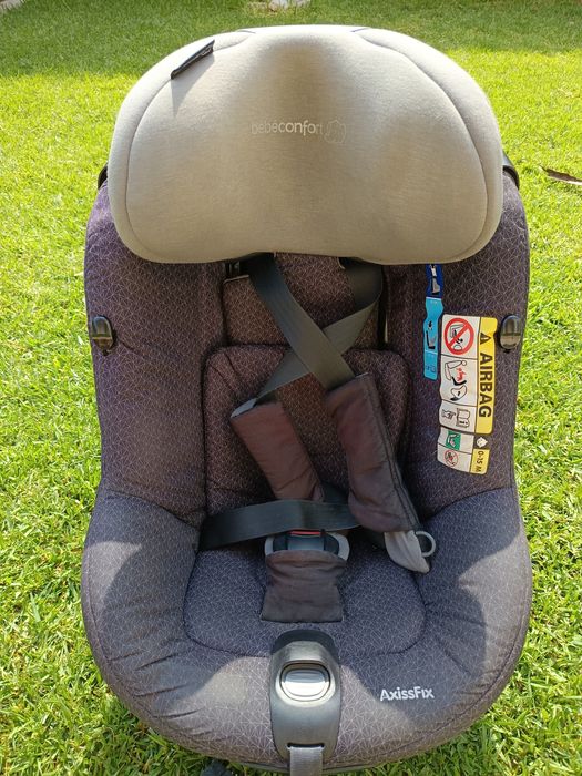 Cadeira Auto Bébé Confort AxissFix ISOFIX – Muito Bom Estado