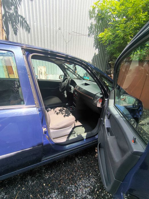 Автомобіль Opel meriva A