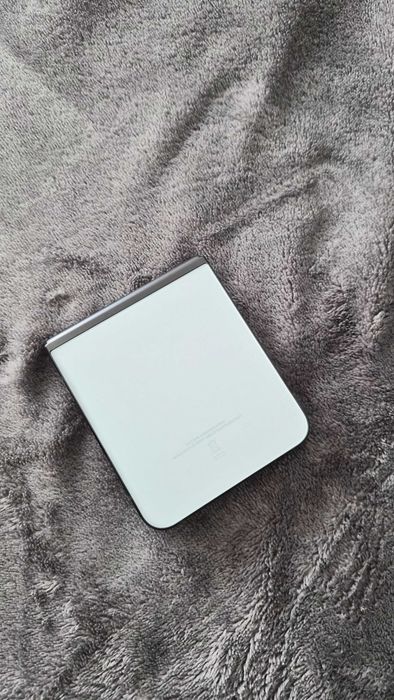 Telemóvel Samsung Z Flip 5 512gb + Galaxy Watch 6 Bt