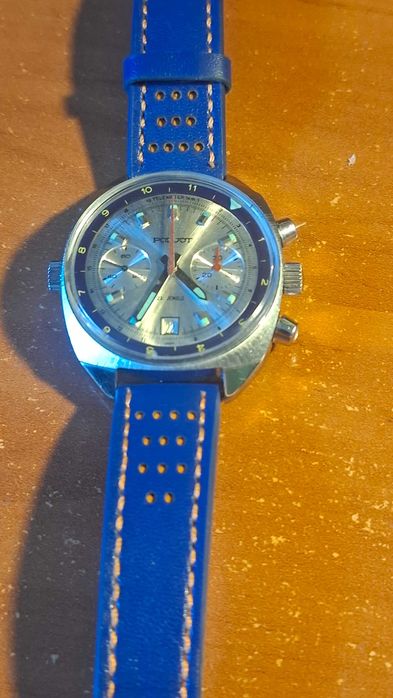 stary zegarek poliot chronogran  strumanski 3133  z datownikiem