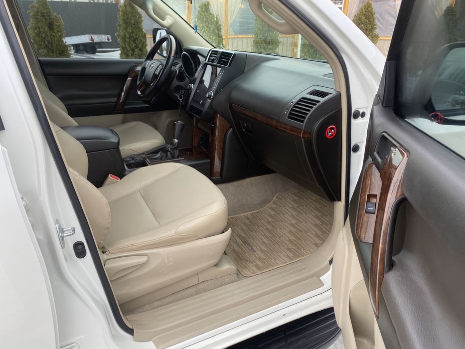 Продам Тойоту Прадо