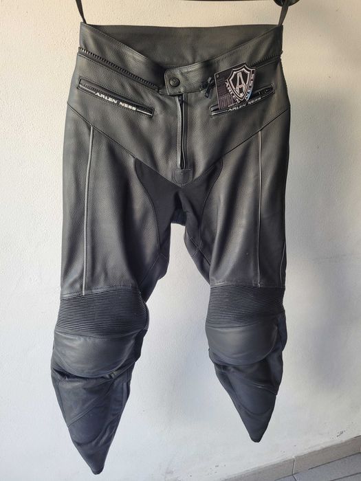 Calças motard cabedal Arlen Ness